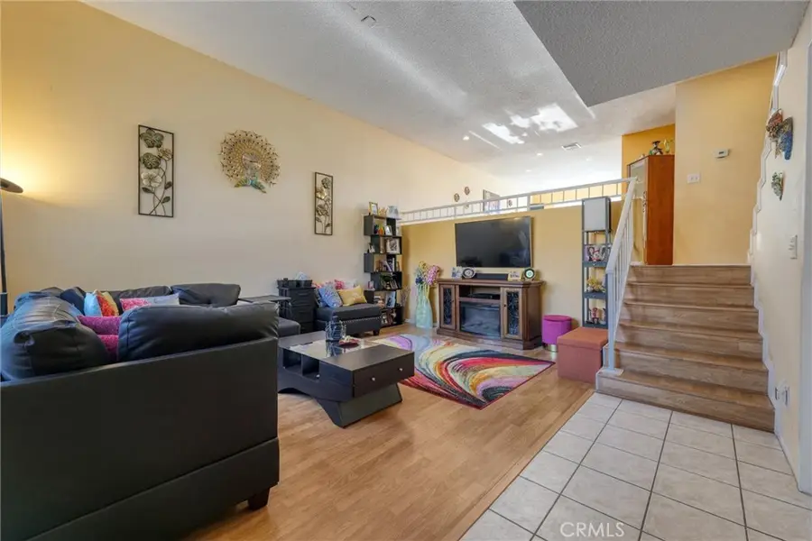 19545 Sherman Way #97, Reseda, CA 91335 - Image #2