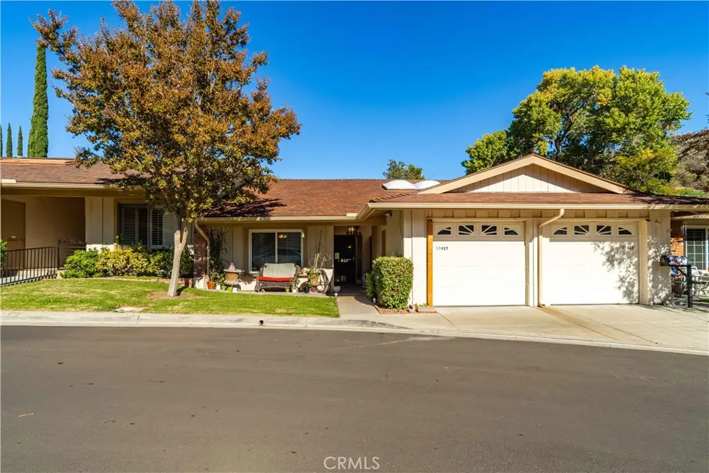 19427 Oak Crossing Road, Newhall, CA 91321 - Image #1