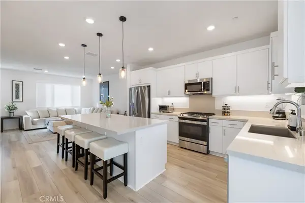 26976 Tanager Lane, Valencia, CA 91381