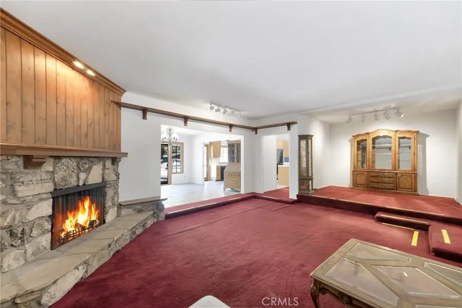 20555 Dumont Street, Woodland Hills, CA 91364 - Image #3