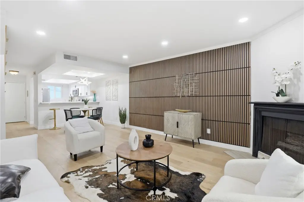 11119 Camarillo #104, North Hollywood, CA 91602 - Image #1