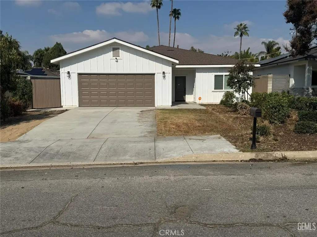 308 Acacia, Bakersfield, CA 93305 - #1
