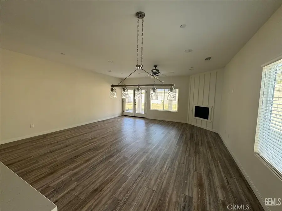 308 Acacia, Bakersfield, CA 93305 - #2