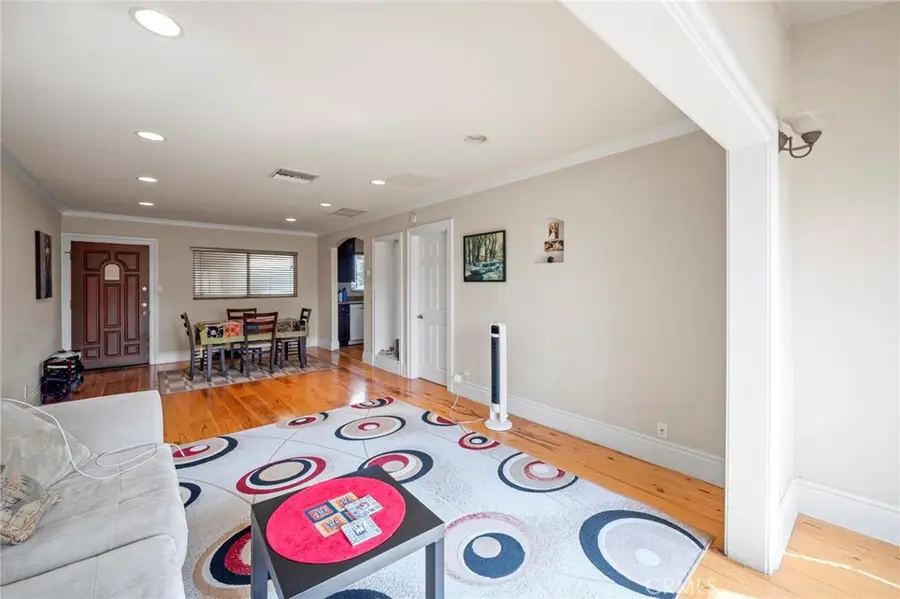 14934 Dickens #19, Sherman Oaks, CA 91403 - Image #2