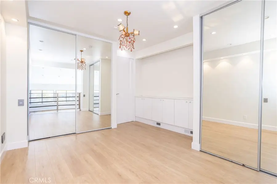 13331 Moorpark Street #319, Sherman Oaks, CA 91423 - Image #3