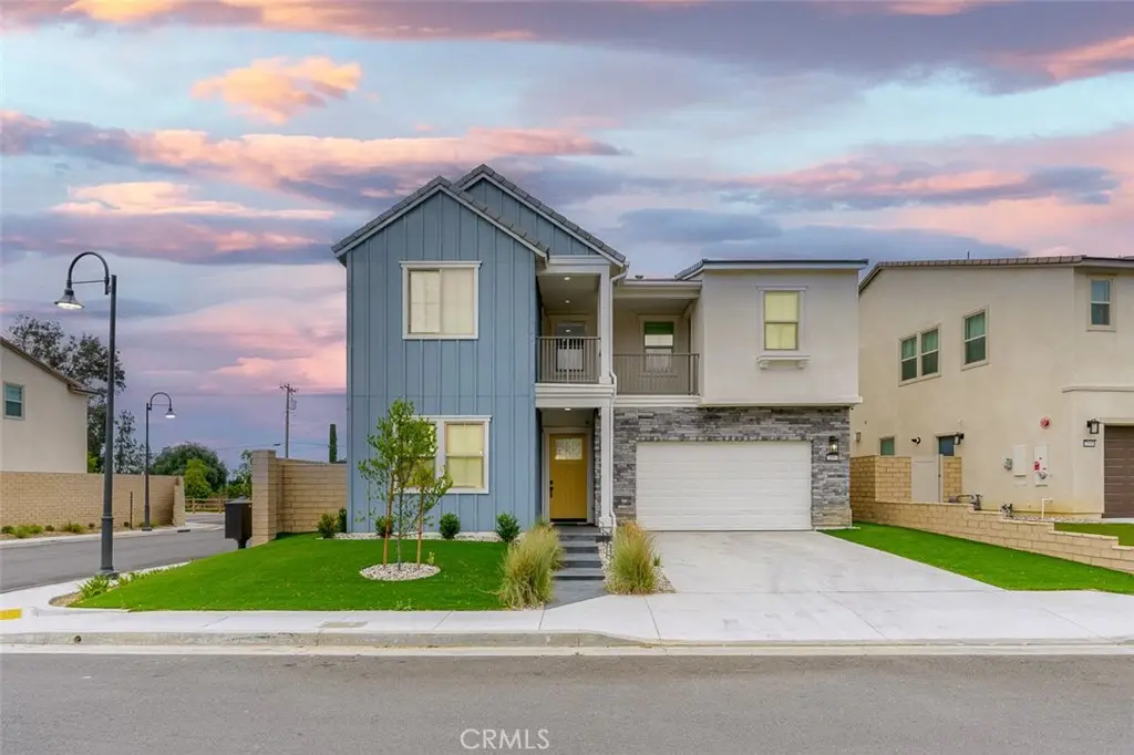 21604 Canyon, Chatsworth, CA 91311 - #1