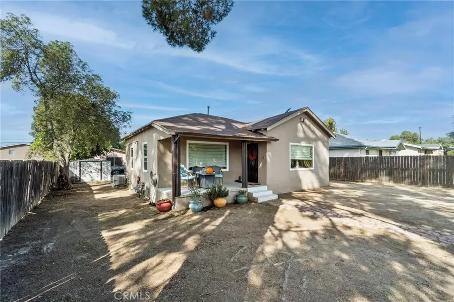 10959 Memory Park Avenue, San Fernando, CA 91345 - Image #2