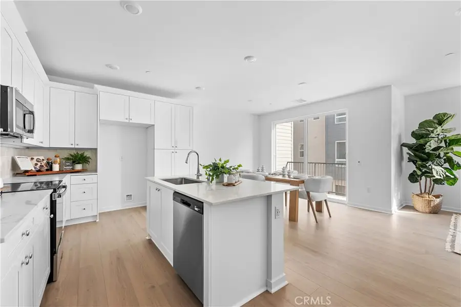 9423 1/2 N Sepulveda Blvd. #3, North Hills, CA 91343 - Image #3