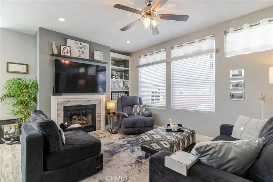 11 Oxford Way, Northridge, CA 91324 - Image #2