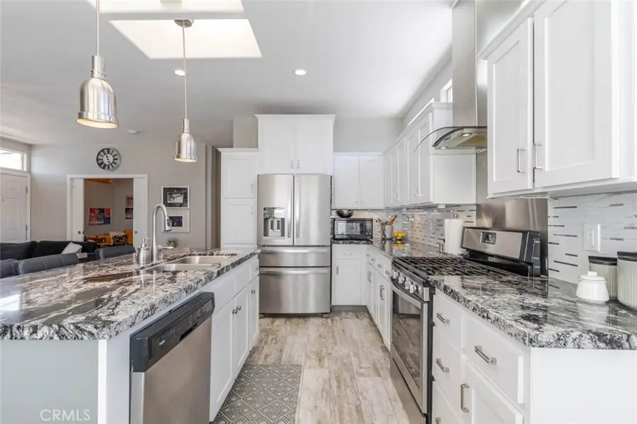 11 Oxford Way, Northridge, CA 91324 - Image #3