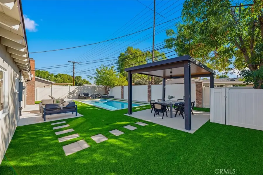 23010 Hartland, West Hills, CA 91307 - Image #2