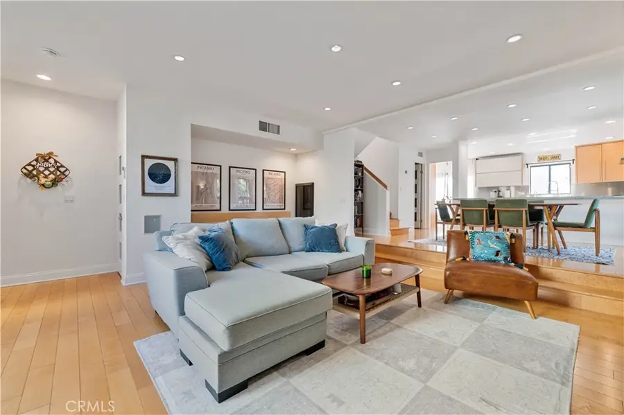 4222 Troost Avenue #21, Studio City, CA 91604 - Image #3