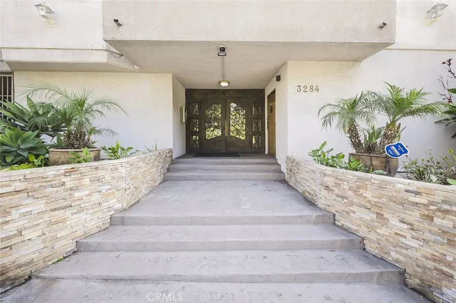 3284 Barham #103, Los Angeles, CA 90068 - Image #2