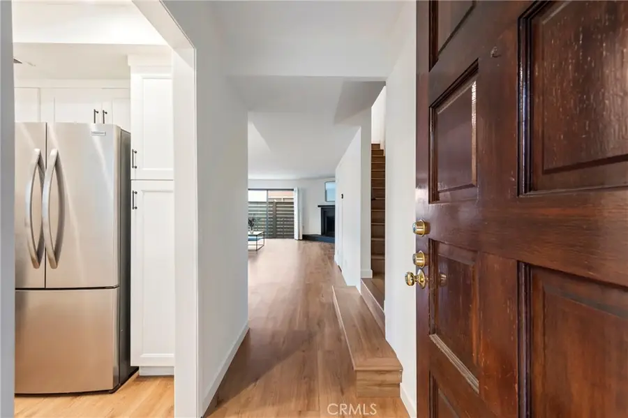 5070 Kester Avenue, Sherman Oaks, CA 91403 - Image #3