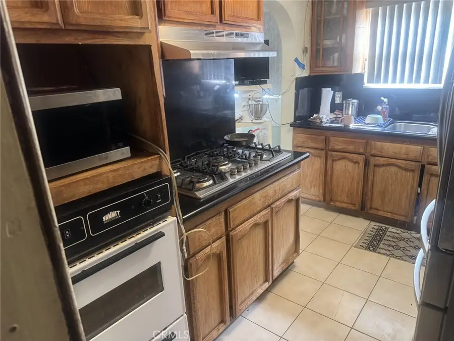 7523 Dalton, Los Angeles, CA 90047 - #3