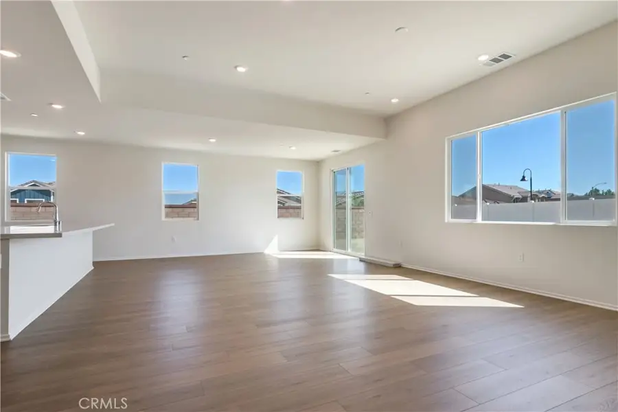 45652 Rachel Avenue, Lancaster, CA 93534 - #3