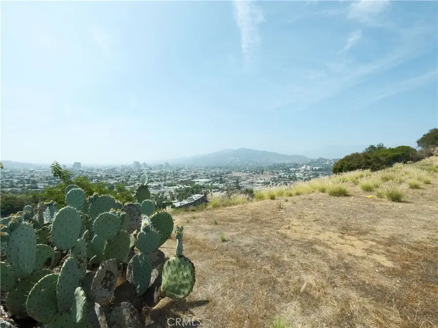 4751 Round Top Drive, Glendale, CA 90065 - Image #2