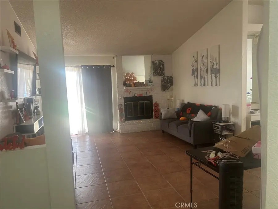 37121 Casa Grande, Palmdale, CA 93550 - Image #2