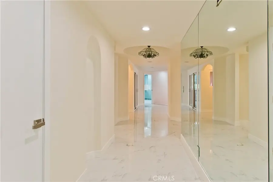 5333 Zelzah Avenue #102, Encino, CA 91316 - #3