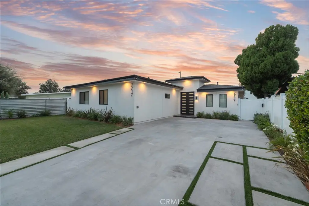 7717 Jamieson Avenue, Reseda, CA 91335 - #1