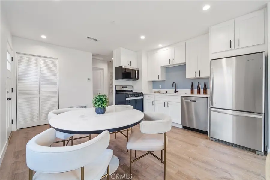 7717 Jamieson Avenue, Reseda, CA 91335 - #3