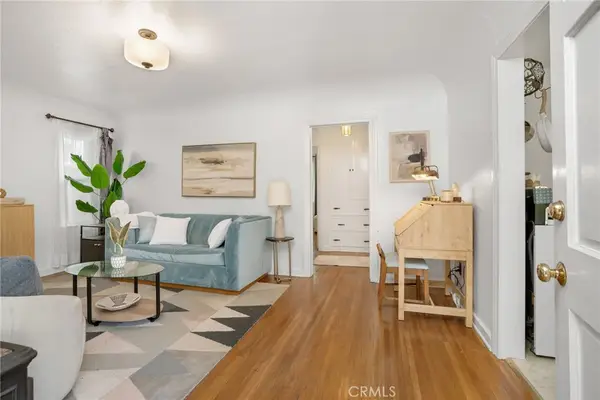 1323 5th Street, Glendale, CA 91201