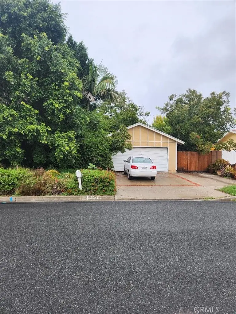 3297 Elmore, Simi Valley, CA 93063 - #1