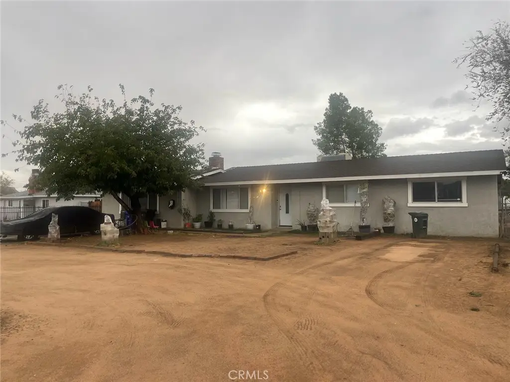 21815 Goshute Avenue, Apple Valley, CA 92307 - #1