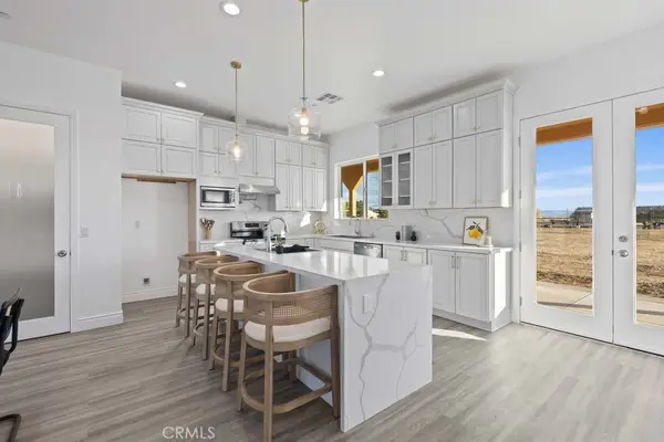 7214 W Avenue A-6, Lancaster, CA 93536