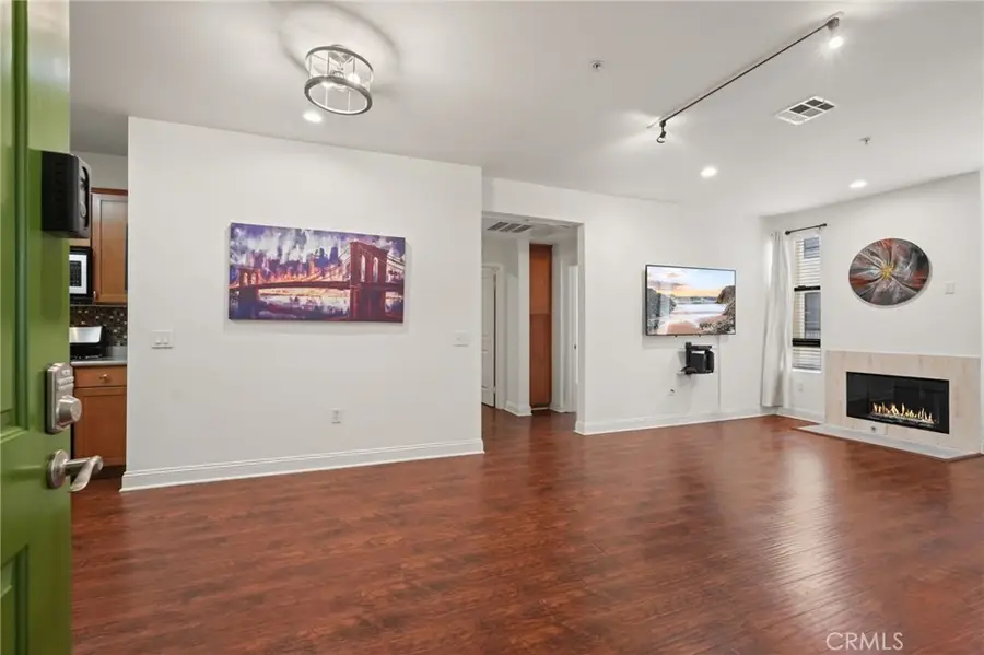 6938 Laurel Canyon #204, North Hollywood, CA 91605 - Image #2