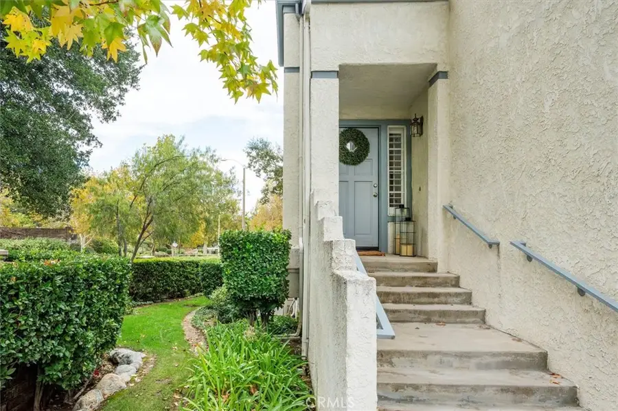 24402 Hampton Drive #B, Valencia, CA 91355 - Image #2