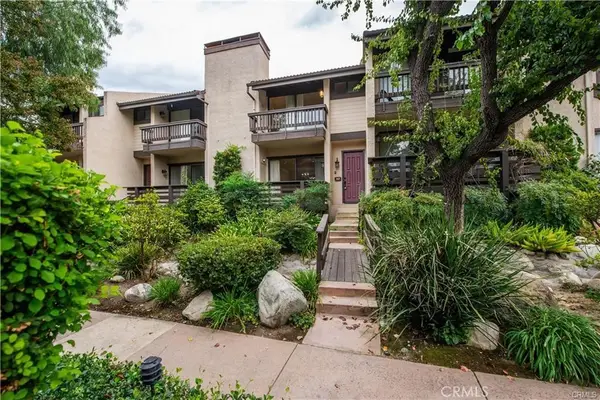 5711 Owensmouth Avenue #117, Woodland Hills, CA 91367