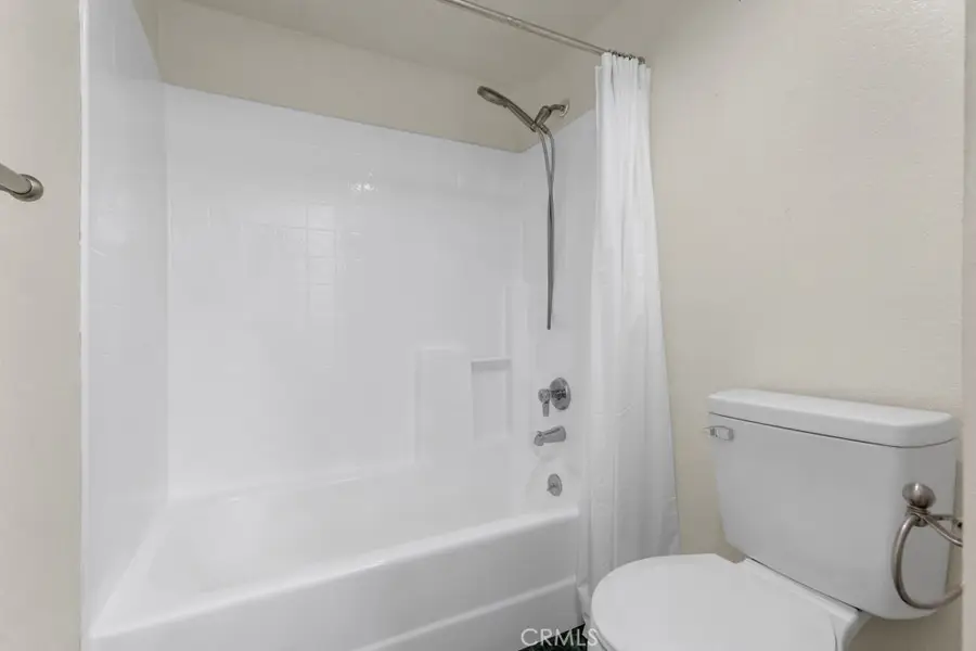 5744 Oak Bend Lane #203, Oak Park, CA 91377 - Image #3