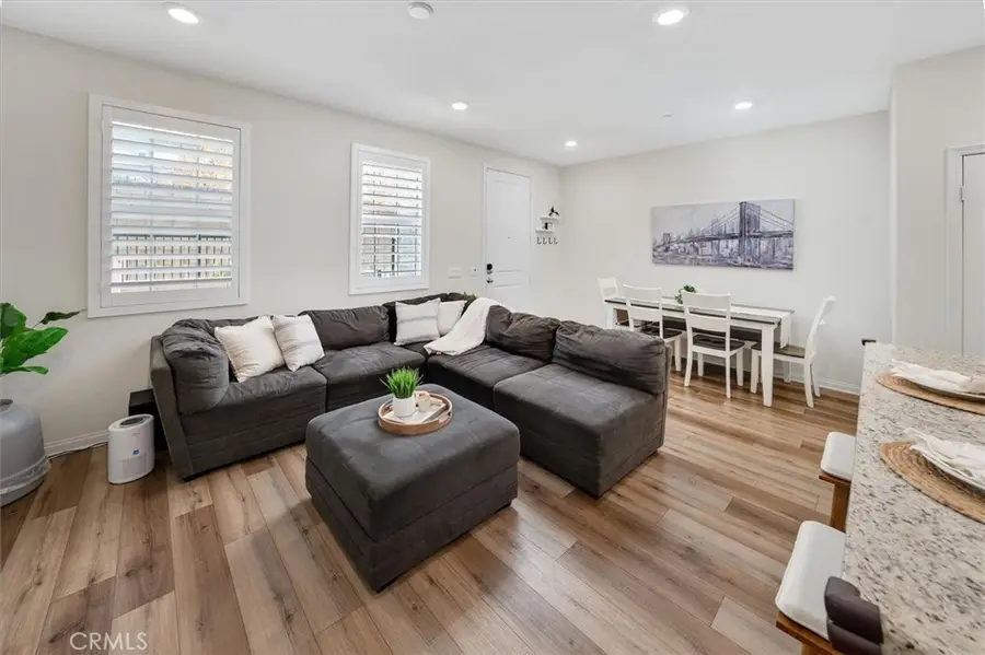 22812 Harvest Mill, Saugus, CA 91350 - Image #2