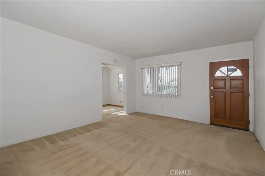 6900 Aura Avenue, Reseda, CA 91335 - Image #3