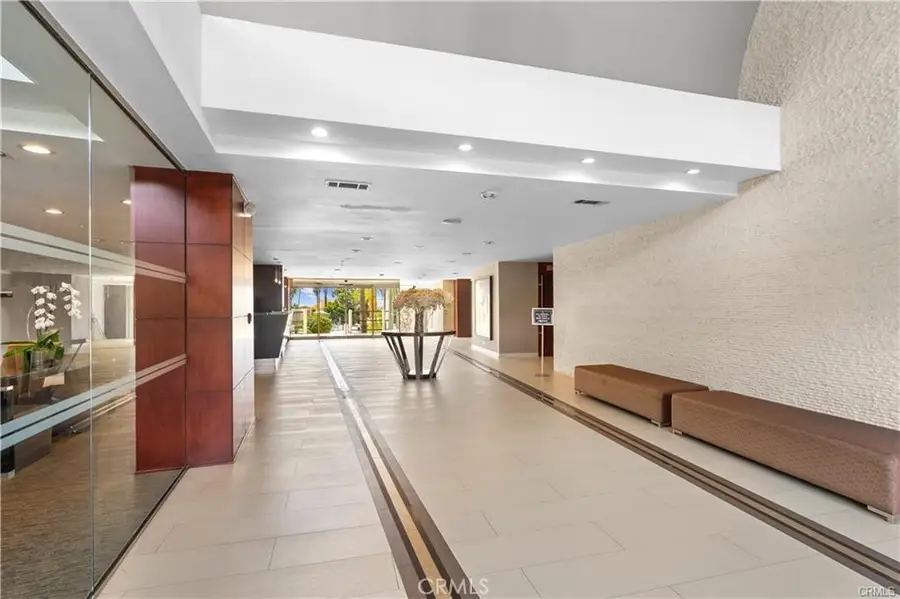 7250 Franklin #406, Los Angeles, CA 90046 - Image #2