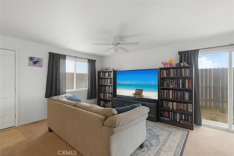 26142 Gravett Place, Saugus, CA 91350 - Image #2