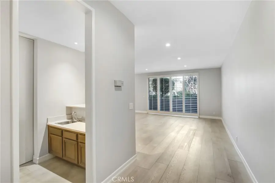 4949 Genesta Avenue #104, Encino, CA 91316 - Image #3