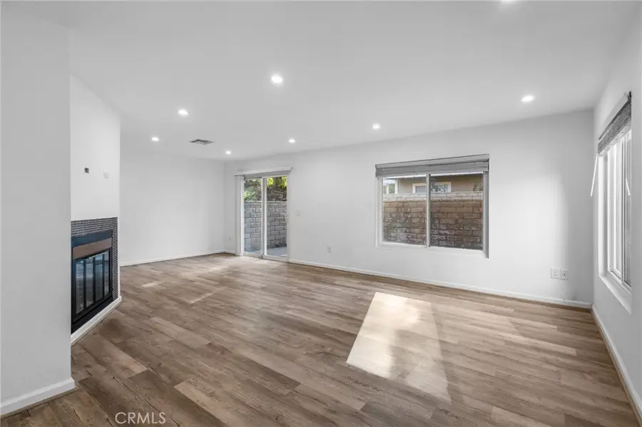 31315 The Old Road #D, Castaic, CA 91384 - #2