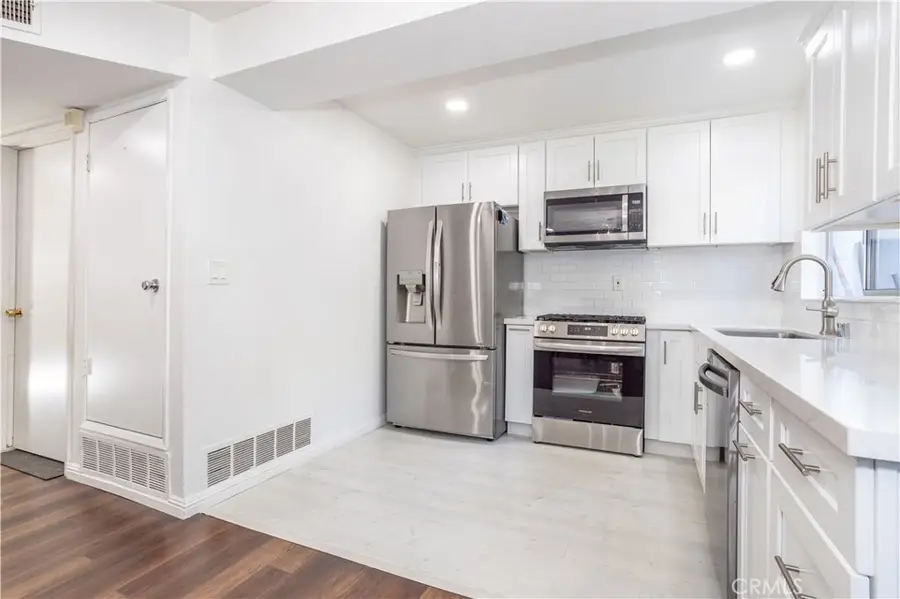 10125 De Soto #45, Chatsworth, CA 91311 - Image #3