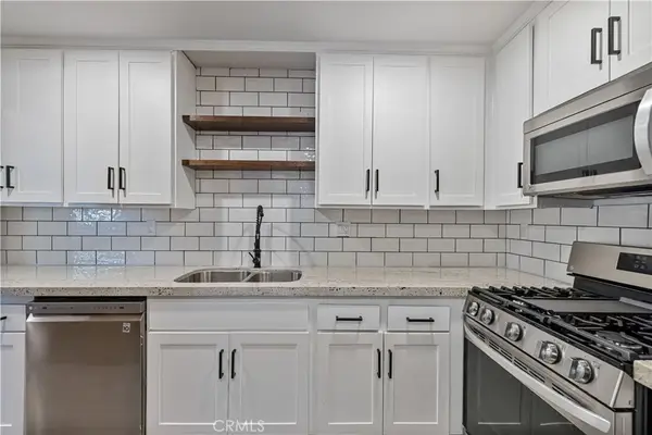 31311 The Old Road #B, Castaic, CA 91384