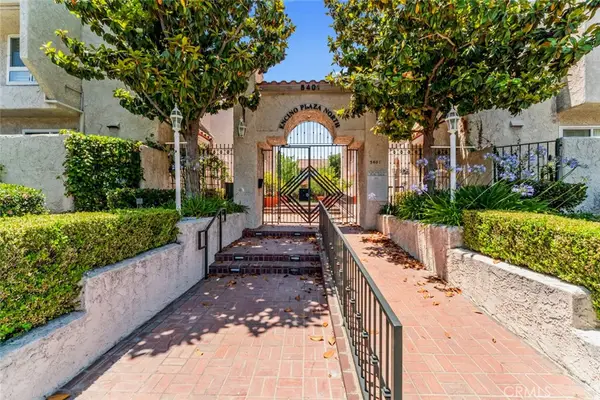 5401 Zelzah #114, Encino, CA 91316