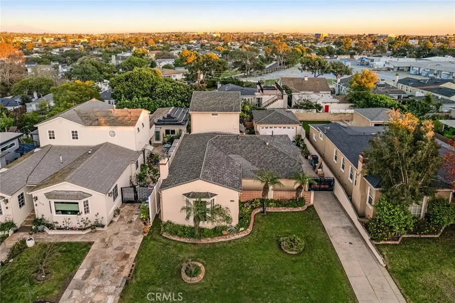 7820 Airlane Avenue, Los Angeles, CA 90045 - Image #3