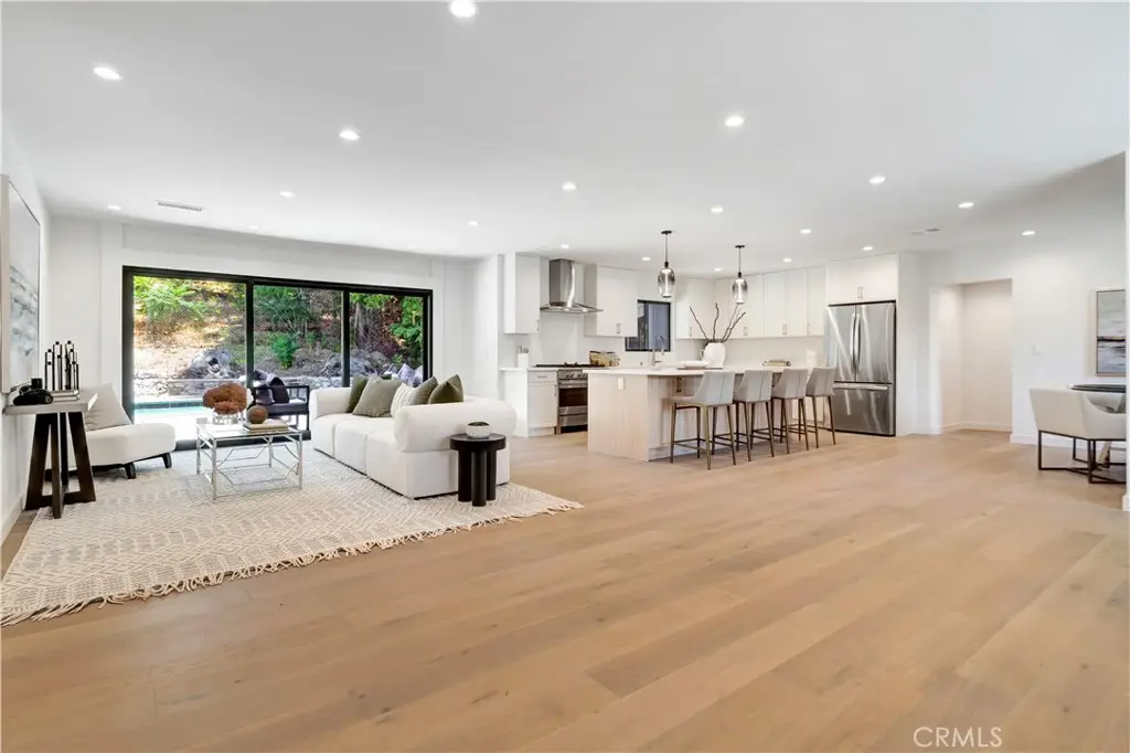 4830 Hasekian Drive, Tarzana, CA 91356 - #1