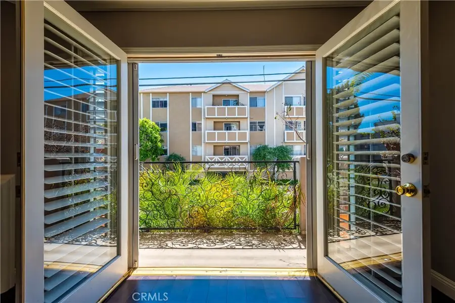 11855 Goshen Avenue #101, Los Angeles, CA 90049 - Image #3