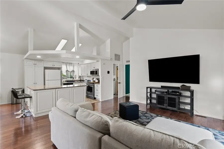 20095 Shadow Island Drive, Canyon Country, CA 91351 - #2