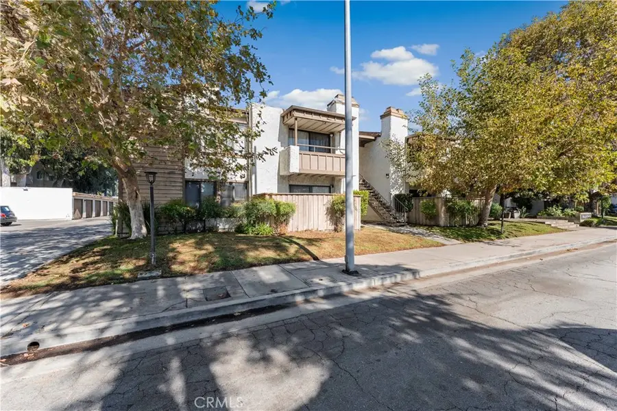 15511 Sherman Way #1, Van Nuys, CA 91406 - Image #2