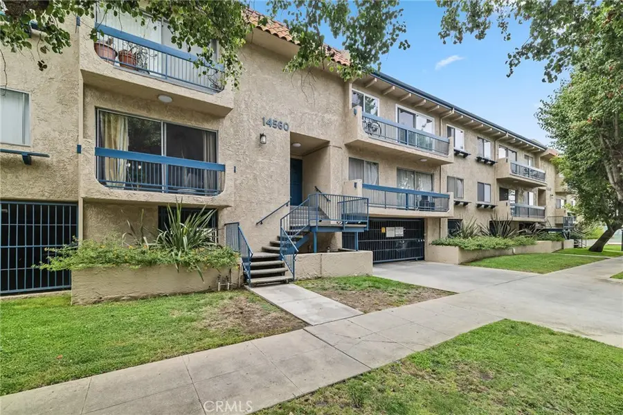 14560 Clark Street #215, Sherman Oaks, CA 91411 - #2