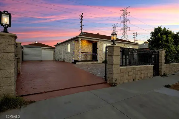 7712 El Caprice, North Hollywood, CA 91605