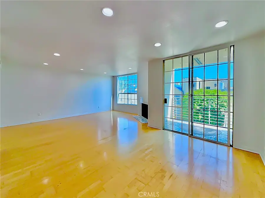 1129 Larrabee Street #10, West Hollywood, CA 90069 - #2